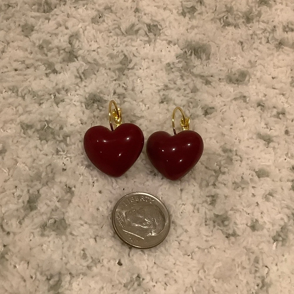 Plump Red Valentines Day Heart  Pierced Fashion Earrings with leverback  NWT - Picture 6 of 13